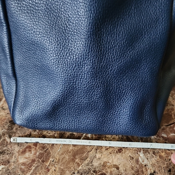 Large Dooney & Bourke Navy Blue Leather Shoulder Bag - Picture 16 of 16